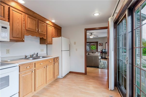 Interior, Kitchen, Recessed Lighting, Wood Texture Flooring