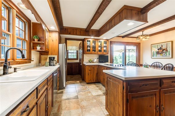 Interior, Kitchen, Pendant Lights, Recessed Lighting, Wooden Beams