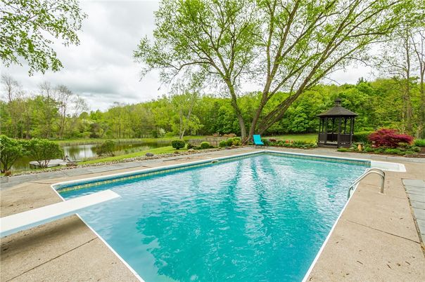 Exterior, Pool, Water