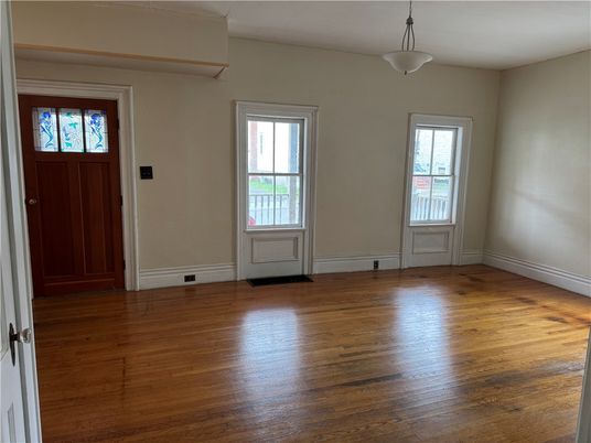 Empty room, Interior, Pendant Lights, Wood Texture Flooring
