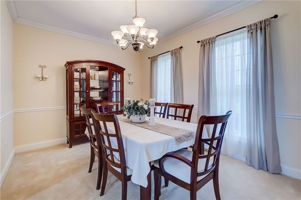Chandelier, Dining room, Interior