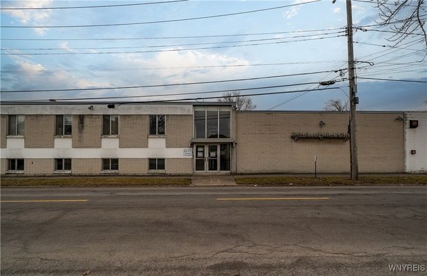 Exterior, Facade, Brick Facade, None