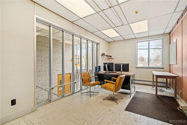 Home Office, Interior