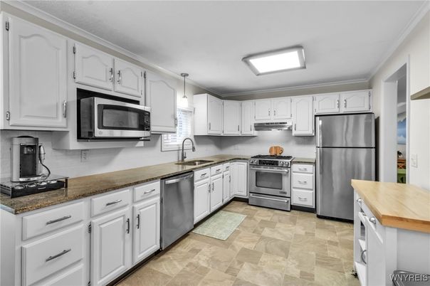 Interior, Kitchen, Stainless Steel Appliances