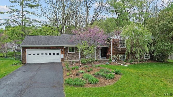 Attached, Exterior, Facade, Brick Facade, Cape Cod