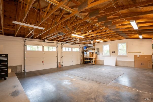 Garage, Interior, Wooden Beams, Wooden Ceilings