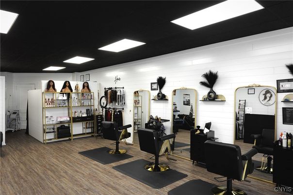 Fitness Equipment, Interior, Recessed Lighting, Wood Texture Flooring