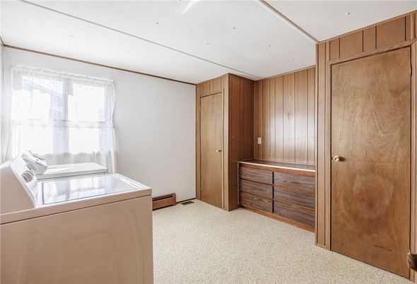 Interior, Washer, Wooden Walls