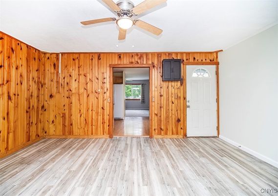 Empty room, Interior, Wood Texture Flooring, Wooden Walls