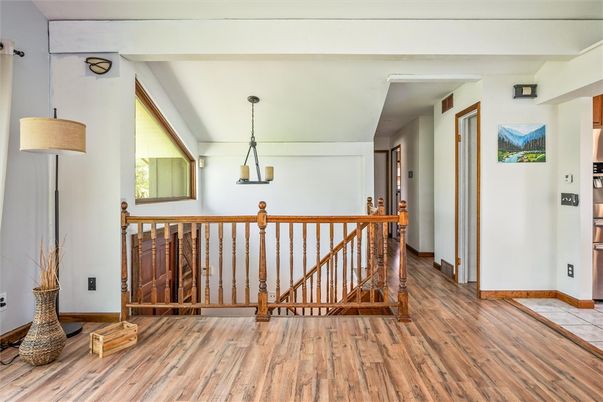 Interior, Pendant Lights, Wood Texture Flooring