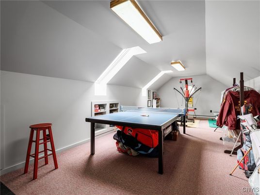 Game Room, Interior