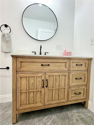 Bathroom, Dual Sink Vanities, Interior