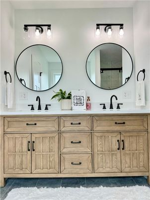 Bathroom, Dual Sink Vanities, Interior