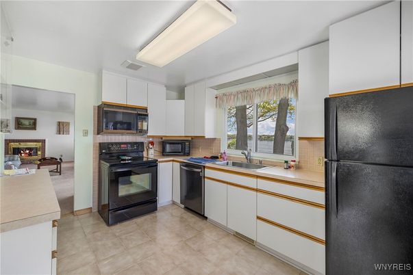 Fireplace, Interior, Kitchen