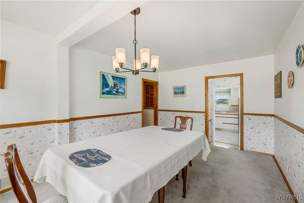 Chandelier, Dining room, Interior