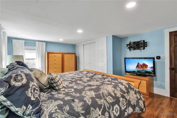 Bedroom, Interior, Recessed Lighting, Wood Texture Flooring