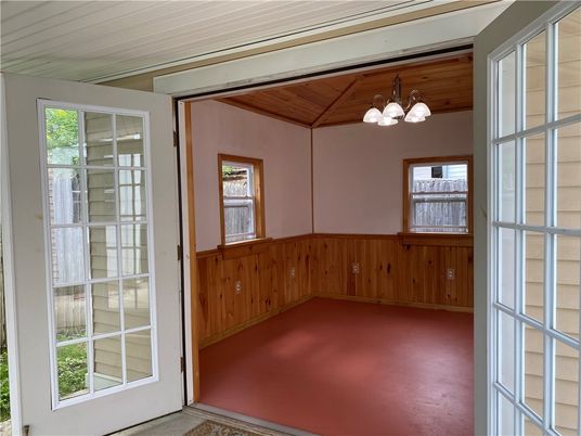 Empty room, Interior, Wooden Ceilings, Wooden Walls