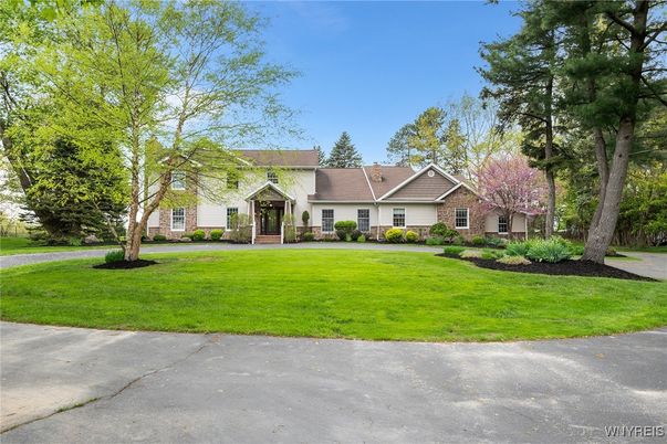 Backyard, Exterior, Facade, Cape Cod