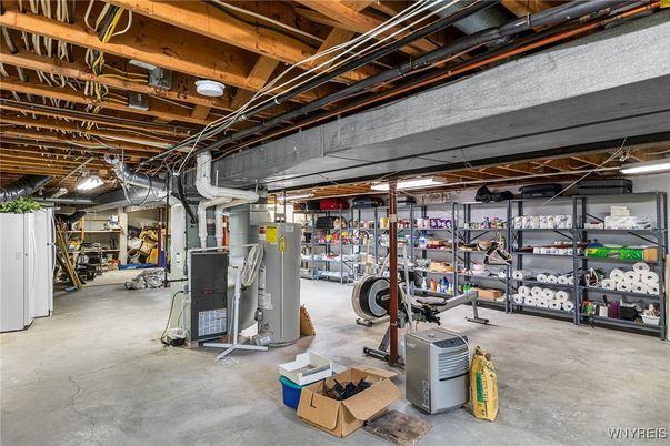 Fitness Equipment, Interior, Wooden Beams