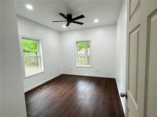 Empty room, Interior, Recessed Lighting, Wood Texture Flooring
