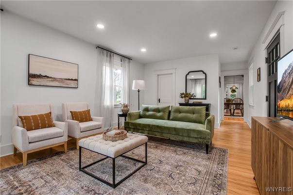 Interior, Living room, Recessed Lighting, Wood Texture Flooring
