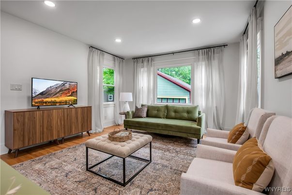 Interior, Living room, Recessed Lighting, Wood Texture Flooring
