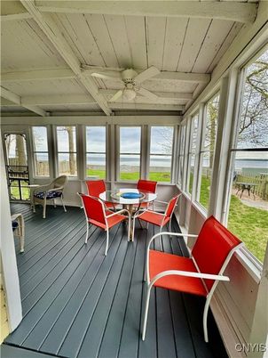 Dining room, Interior, Sun Room, Water, Wood Texture Flooring