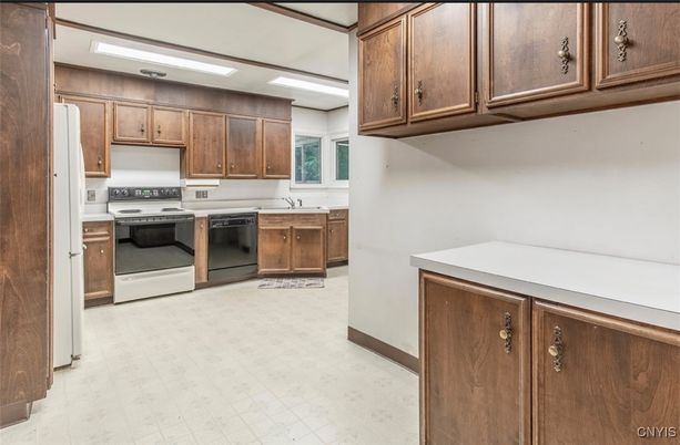 Interior, Kitchen