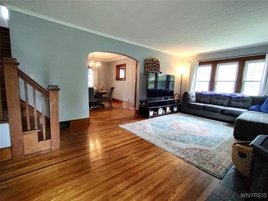 Chandelier, Dining room, Interior, Living room, Wood Texture Flooring