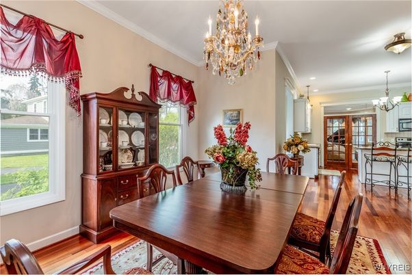 Chandelier, Dining room, Interior, Kitchen, Recessed Lighting, Wood Texture Flooring