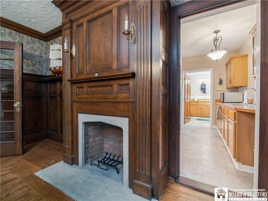 Fireplace, Interior, Pendant Lights, Wood Texture Flooring