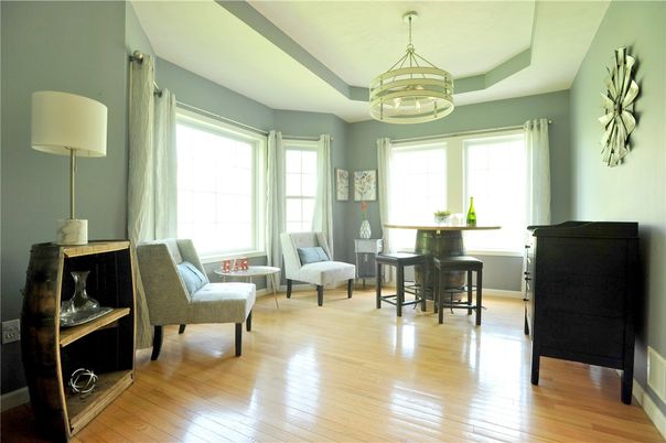 Interior, Pendant Lights, Wood Texture Flooring