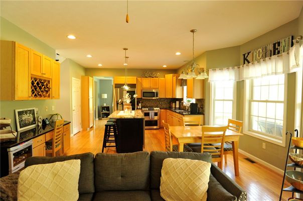 Dining room, Interior, Kitchen, Living room, Pendant Lights, Recessed Lighting, Stainless Steel Appliances, Wood Texture Flooring