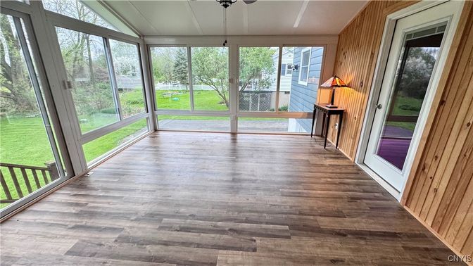 Interior, Sun Room, Wood Texture Flooring