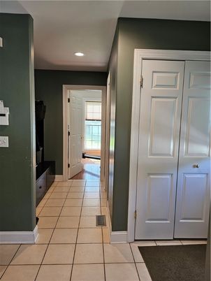 Interior, Recessed Lighting