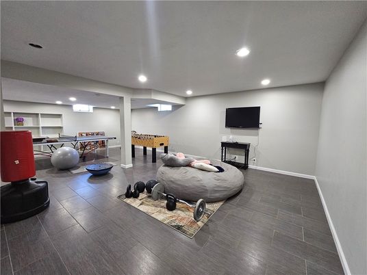 Fitness Equipment, Game Room, Interior, Recessed Lighting