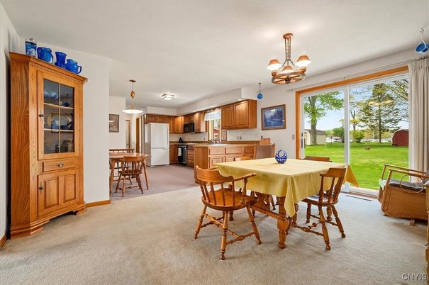 Chandelier, Dining room, Interior, Kitchen, Pendant Lights