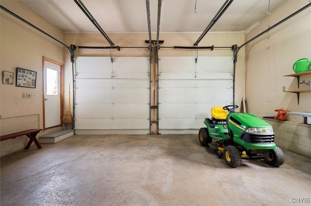 Garage, Interior