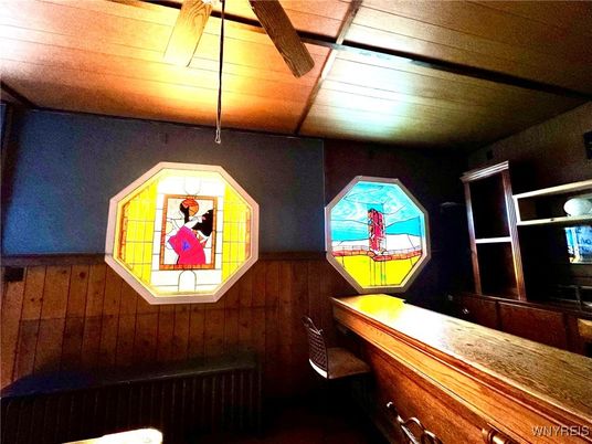 Interior, Wooden Walls
