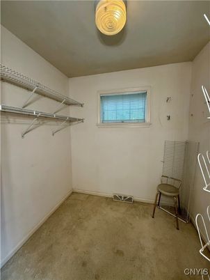 Empty room, Interior, Walk-in Closets