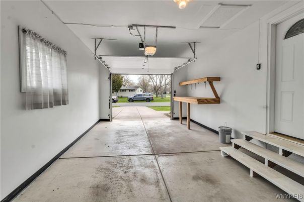 Garage, Interior