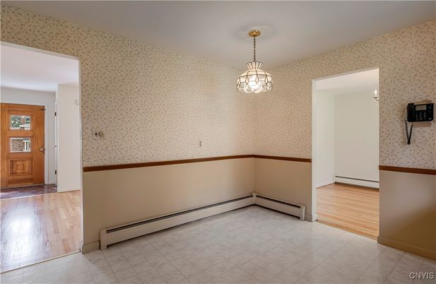Empty room, Interior, Pendant Lights, Wood Texture Flooring