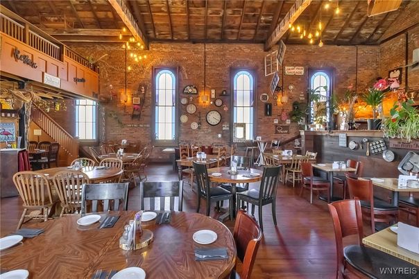 Dining room, Interior, Pendant Lights, Stone Walls, Wooden Beams, Wooden Ceilings