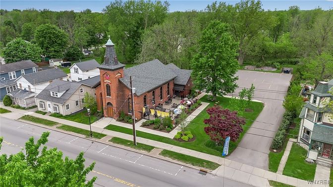 Exterior, Drone