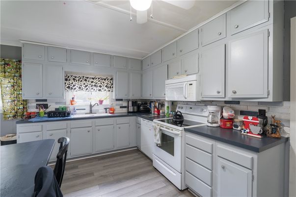 Interior, Kitchen, Wood Texture Flooring