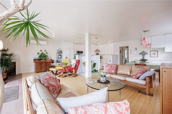 Interior, Kitchen, Living room, Pendant Lights, Recessed Lighting, Stainless Steel Appliances, Wood Texture Flooring