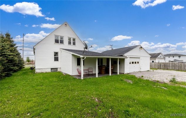 Backyard, Detached Garage, Exterior