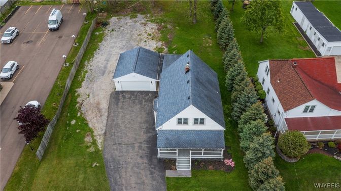 Exterior, Drone