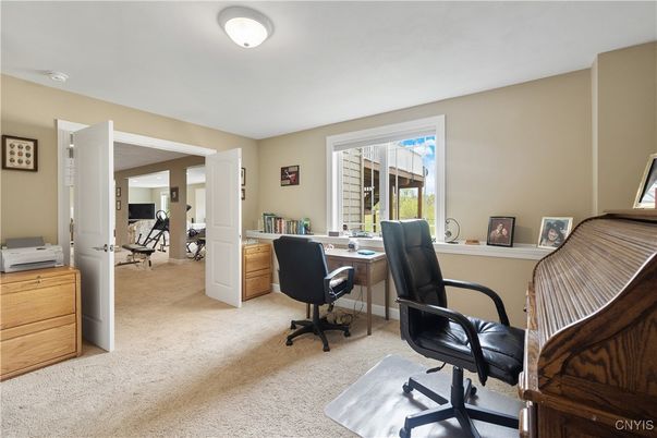 Home Office, Interior