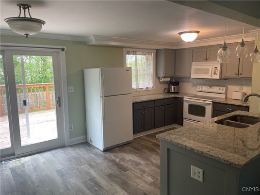 Interior, Kitchen, Pendant Lights, Wood Texture Flooring